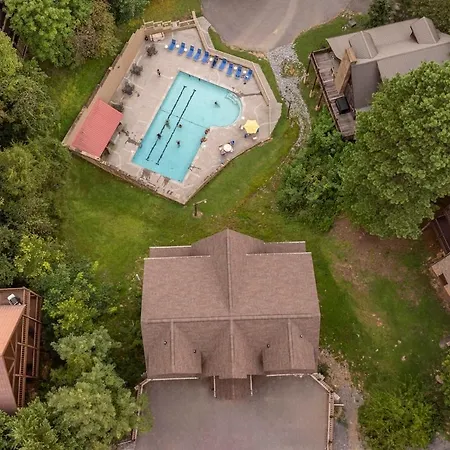 In & Out Pool, Near Dollywood, Game Room, Luxury